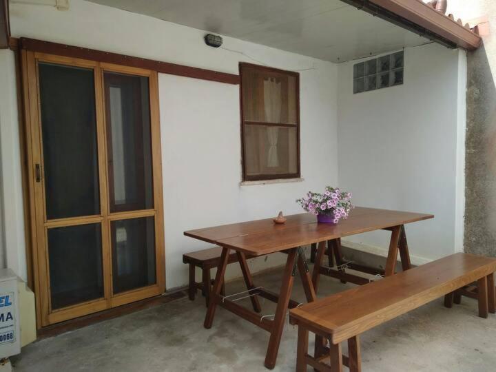 Giuly'S House Villa Cabras Ngoại thất bức ảnh